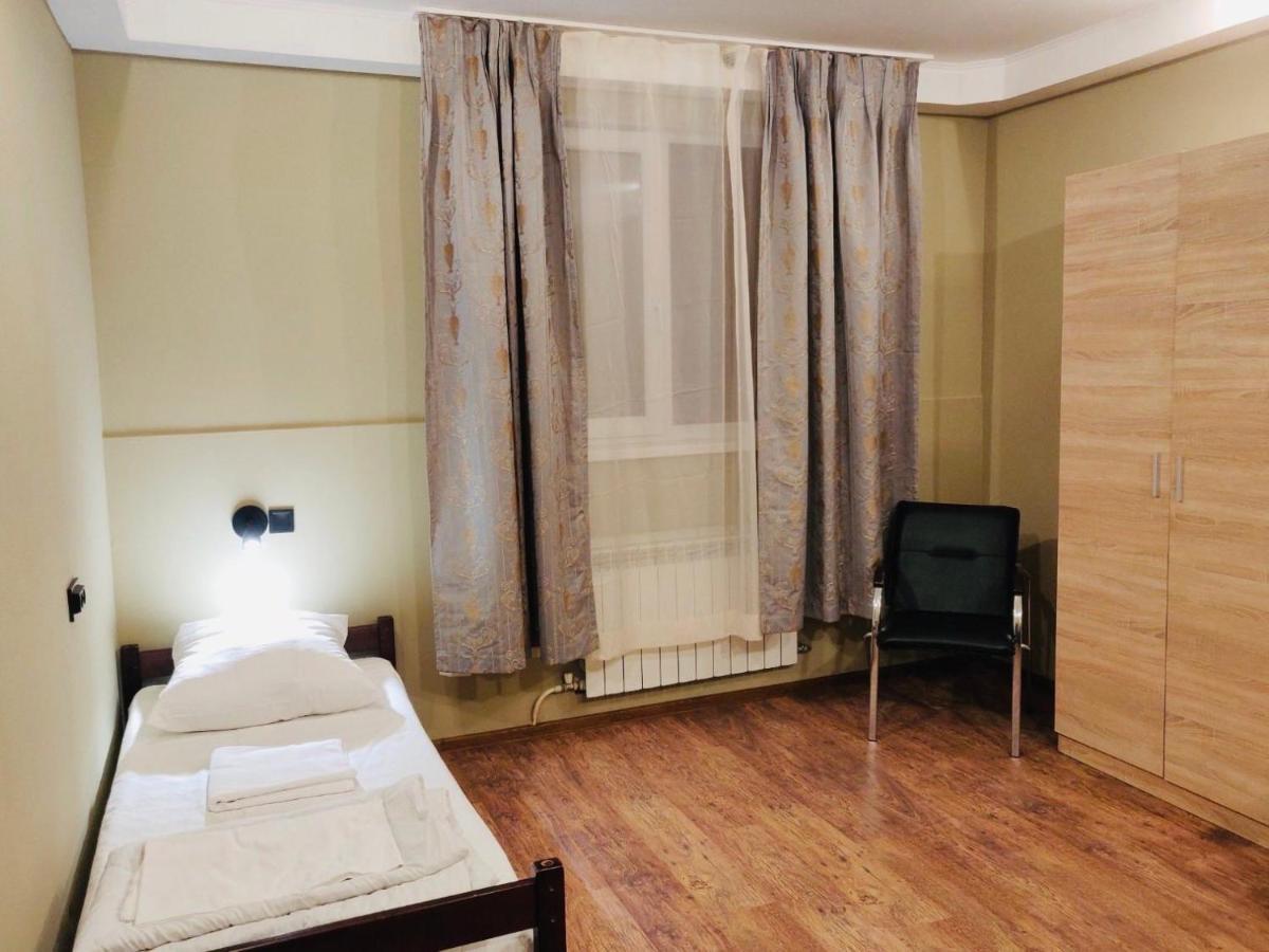 Pallet Hostel Kiev Bagian luar foto