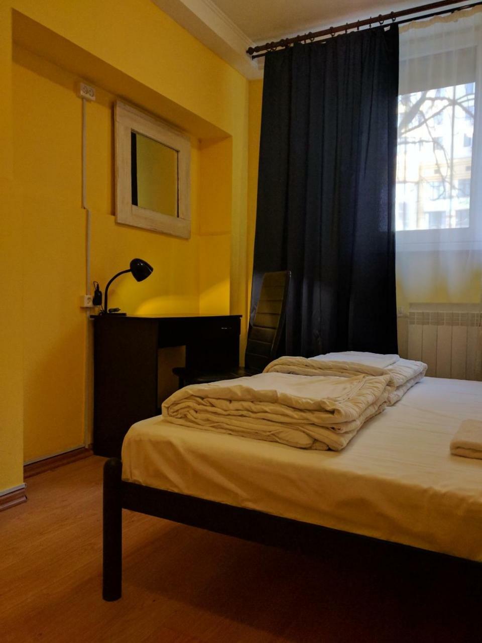 Pallet Hostel Kiev Bagian luar foto
